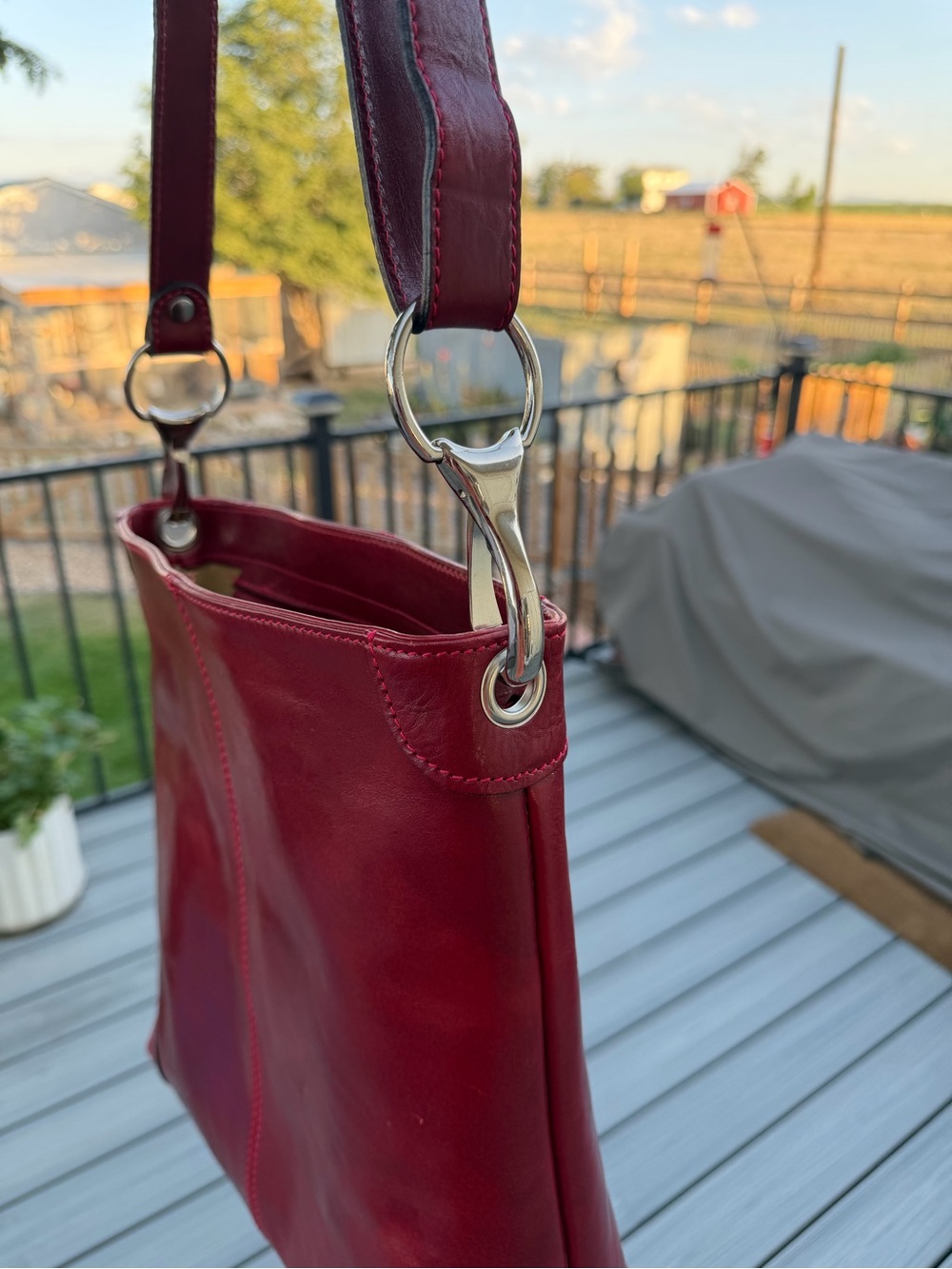 Borse in Pelle Cranberry Italian Leather Tote Bag NWOT - Picture 7 of 10